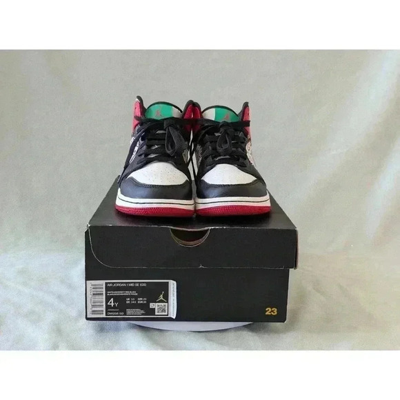 Nike Air Jordan 1 Mid SE GS Sz 4Y Ugly Sweater Red Black Christmas DM1208-150 - Picture 2 of 16